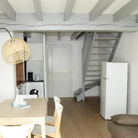 : Duplex Dans Avec Piscine